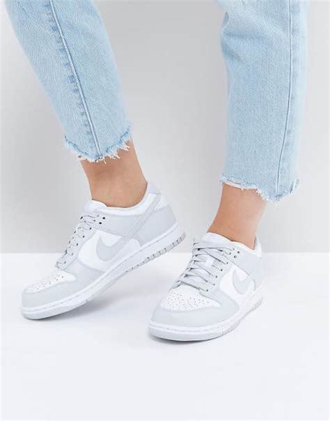 scarpe nike bianche e grigie